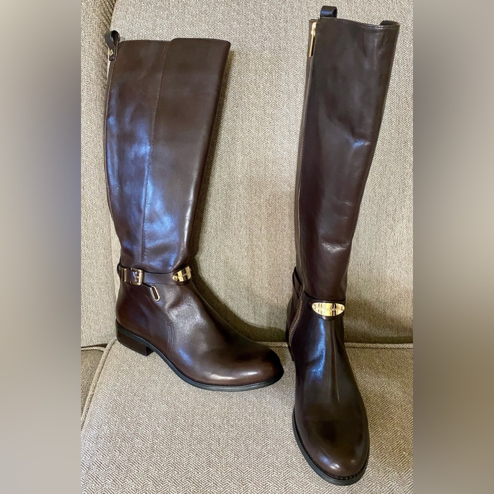 Michael Kors woman’s leather boots NWOT